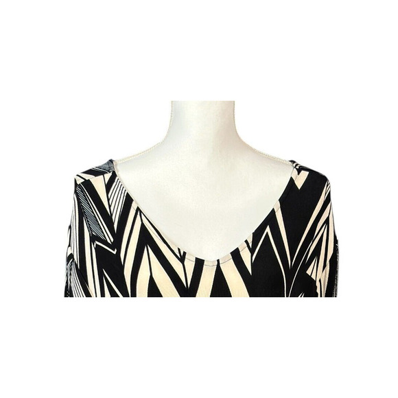 New Chico's Travelers Tunic Size XL Black Geometric Zig Zag V Neck Artsy - Picture 5 of 11